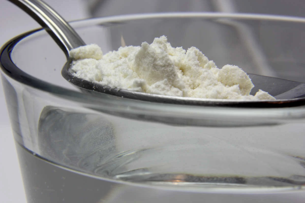 white powder scoop