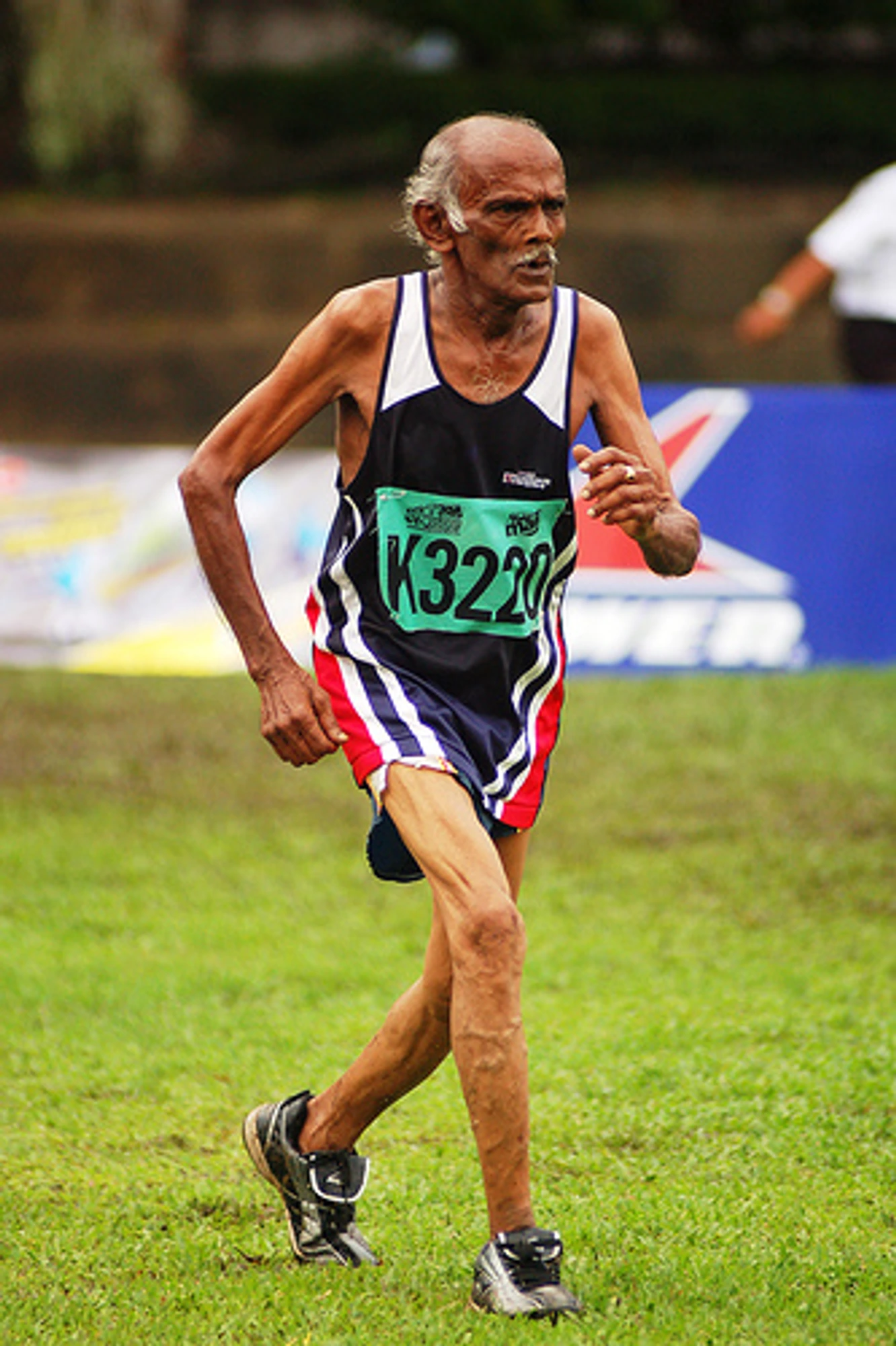 marathon-runner-old_1.jpg